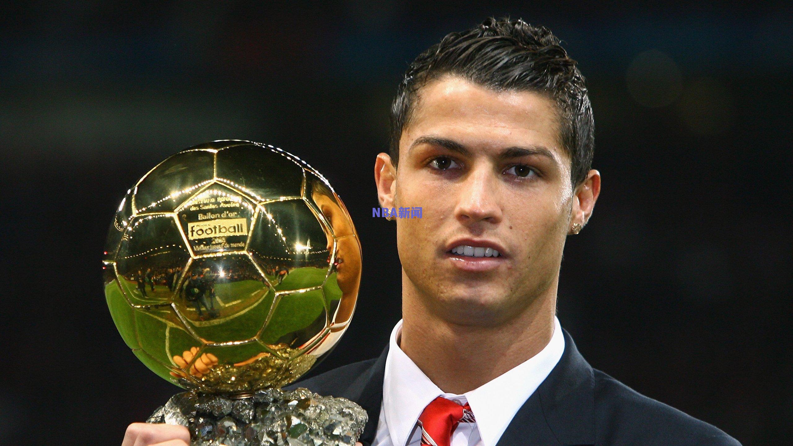 梅西深情告别巴萨，我也很想继续留在这里