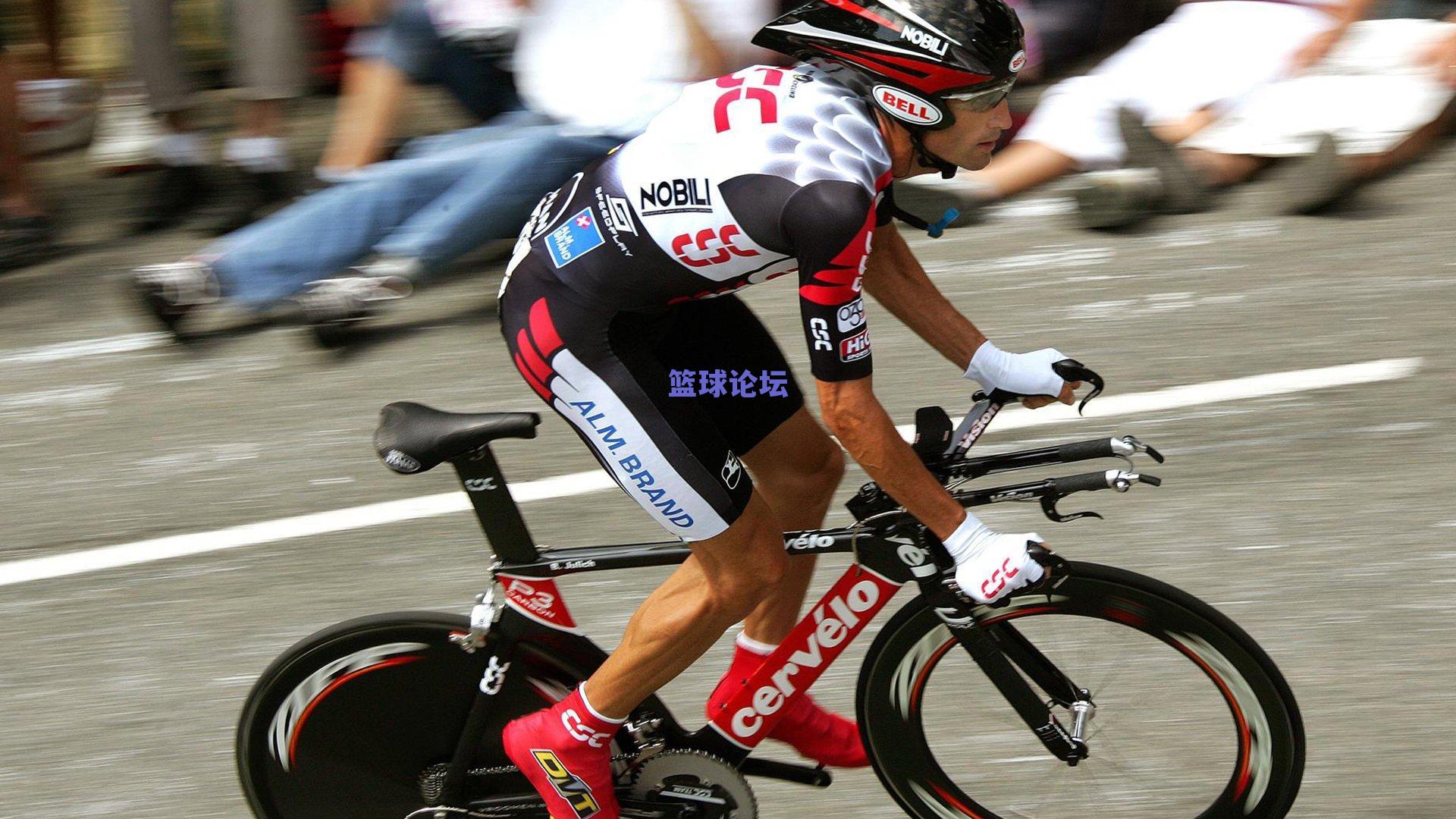 英媒观点引热议，红魔状态优于红军？新帅斯洛特面临月考大关